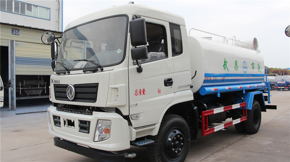 東風(fēng)專底（12方）CLW5161GSSE5霧炮灑水車