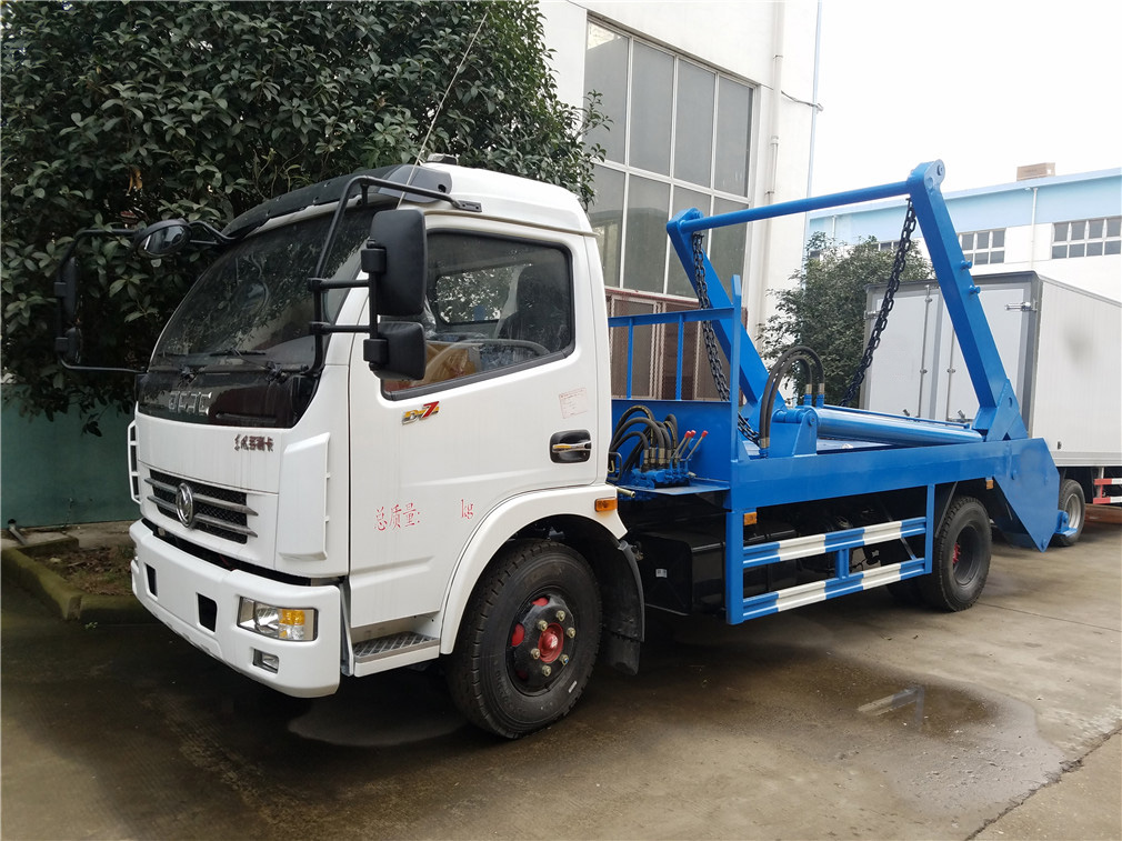 東風(fēng)大多利卡8方擺臂垃圾車
