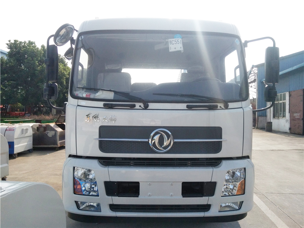 東風(fēng)天錦(12方)擺臂垃圾車