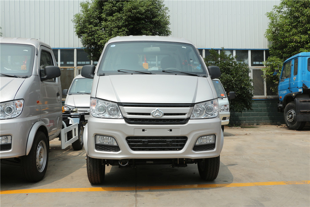 長(zhǎng)安4方車(chē)廂可卸式垃圾車(chē)