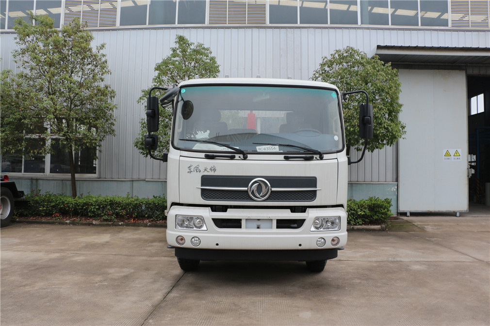 東風(fēng)天錦12方車廂可卸垃圾車