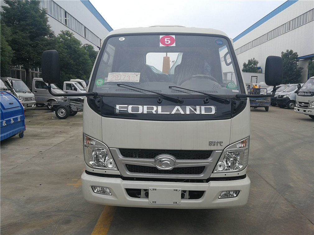 福田小卡4方車廂可卸垃圾車