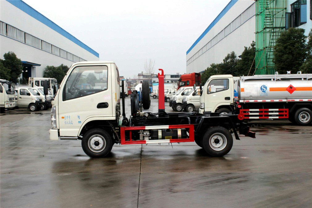 凱馬(4方)車(chē)廂可卸垃圾車(chē)