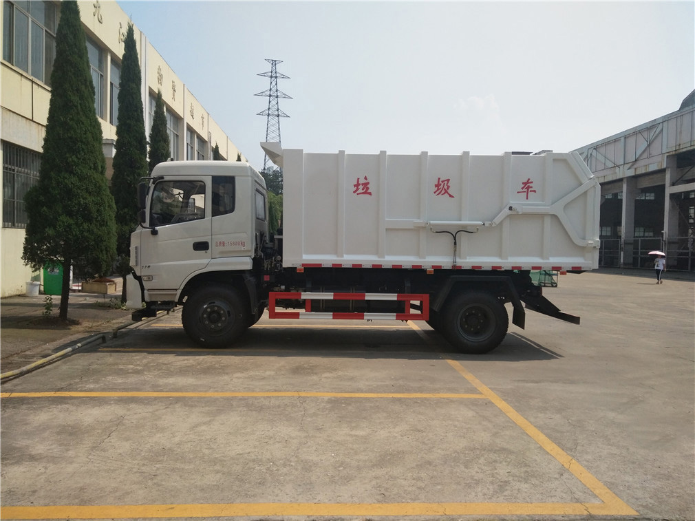 東風(fēng)專用底盤12方對接垃圾車