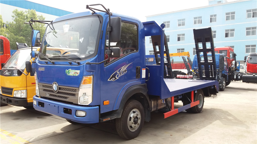 重汽王牌CDW5040TPBHA1R5平板運(yùn)輸車