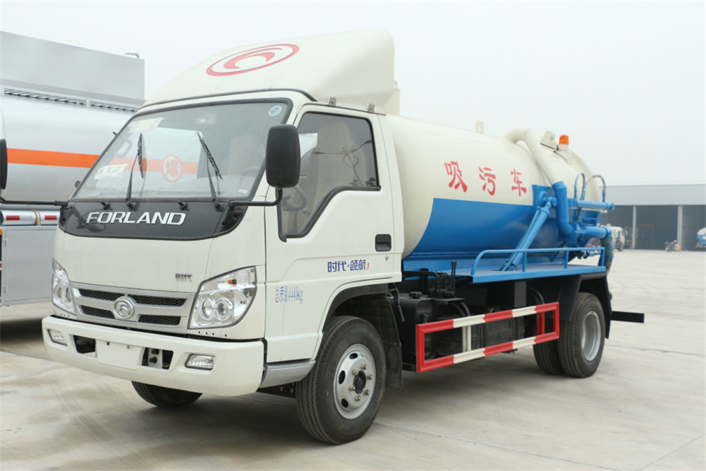 福田4.5方不上戶(hù)吸污車(chē)