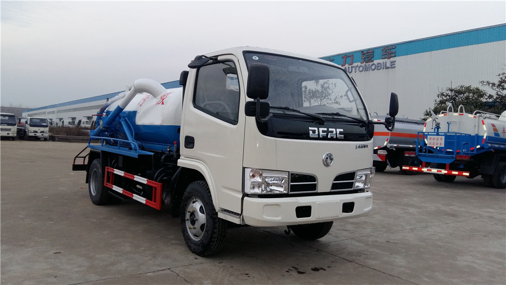 東風(fēng)多利卡藍牌吸污車
