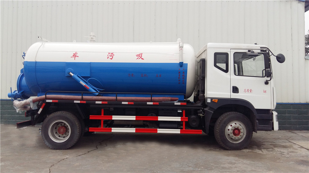 東風(fēng)大多利卡D9/10方吸污車(chē)