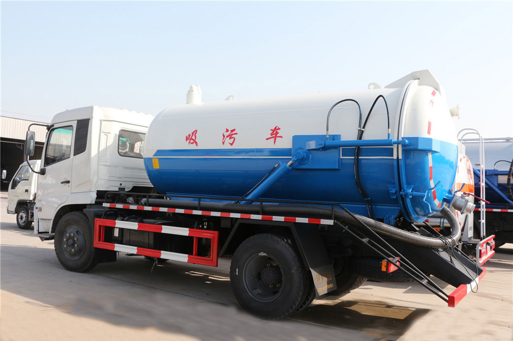 東風天錦10方吸污車