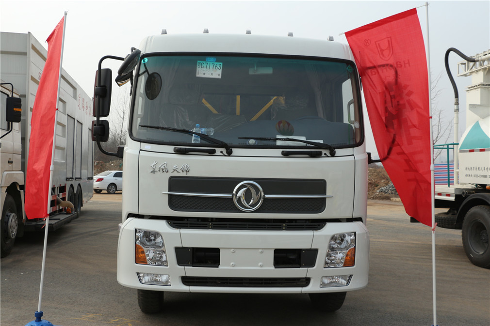 東風天錦清洗吸污車