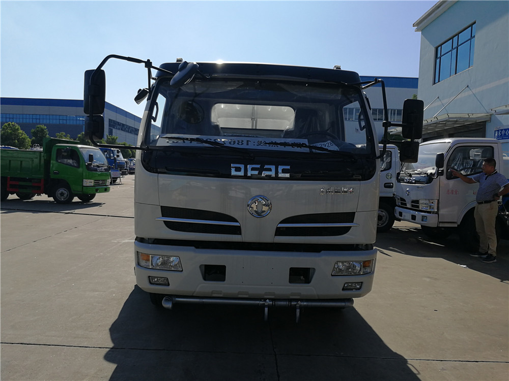 東風(fēng)福瑞卡（10方）綠化噴灑車CLW5110GPS5型