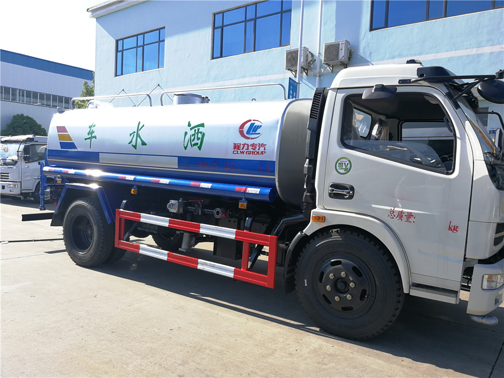 東風(fēng)福瑞卡（10方）綠化噴灑車CLW5110GPS5型