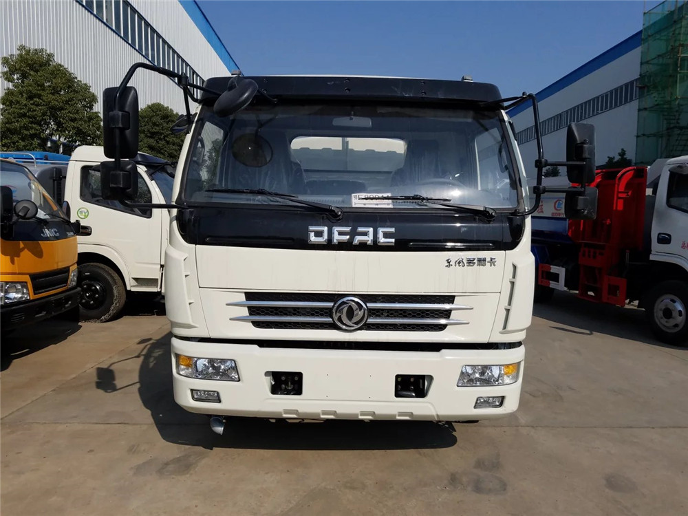 東風(fēng)多利卡（8方）噴霧車CLW5081GPSE5型