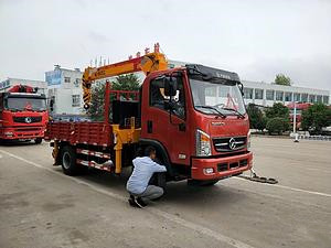 大運(yùn)藍(lán)牌4噸隨車吊 來廠訂購有優(yōu)惠