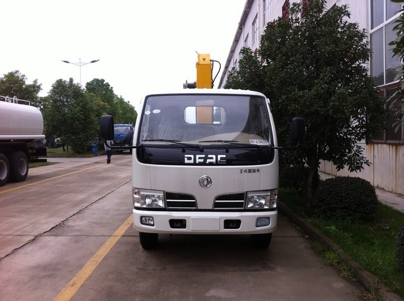 東風(fēng)福瑞卡3.2噸徐工隨車吊 全國(guó)分期包上戶