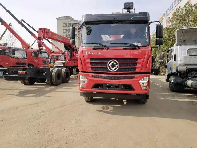 各噸位隨車吊廠家出售配置及報價 便宜處理