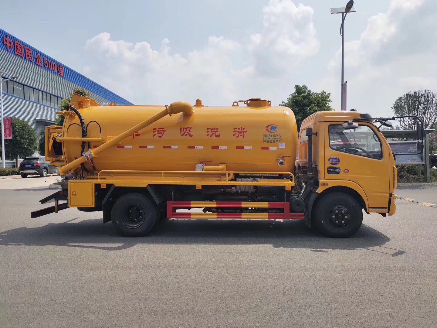 東風(fēng)大多利卡8方清洗吸污車