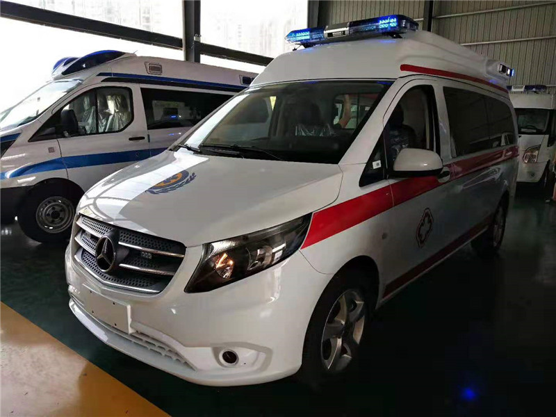 國(guó)六奔馳威霆豪華監(jiān)護(hù)型救護(hù)車