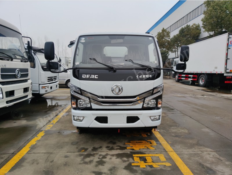 東風(fēng)多利卡4方護欄清洗車價格 國六護欄清洗車廠家報價