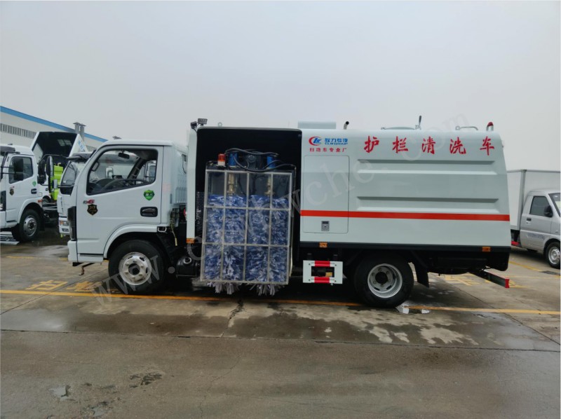 東風(fēng)多利卡4方護欄清洗車價格 國六護欄清洗車廠家報價