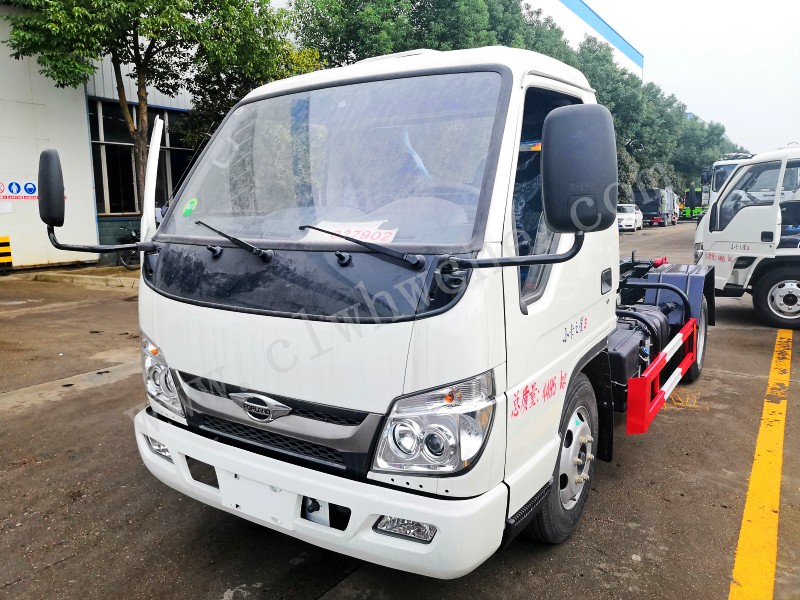 3-4方勾臂垃圾車價(jià)格  福田勾臂垃圾車廠家 藍(lán)牌勾臂垃圾車報(bào)價(jià)