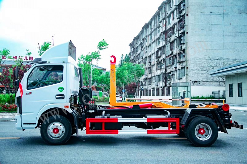 6方勾臂垃圾車價(jià)格 東風(fēng)大多利卡勾臂垃圾車報(bào)價(jià) 國(guó)六勾臂垃圾車廠家