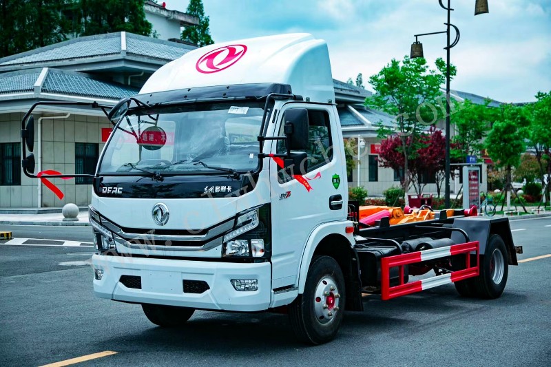 6方勾臂垃圾車價(jià)格 東風(fēng)大多利卡勾臂垃圾車報(bào)價(jià) 國六勾臂垃圾車廠家
