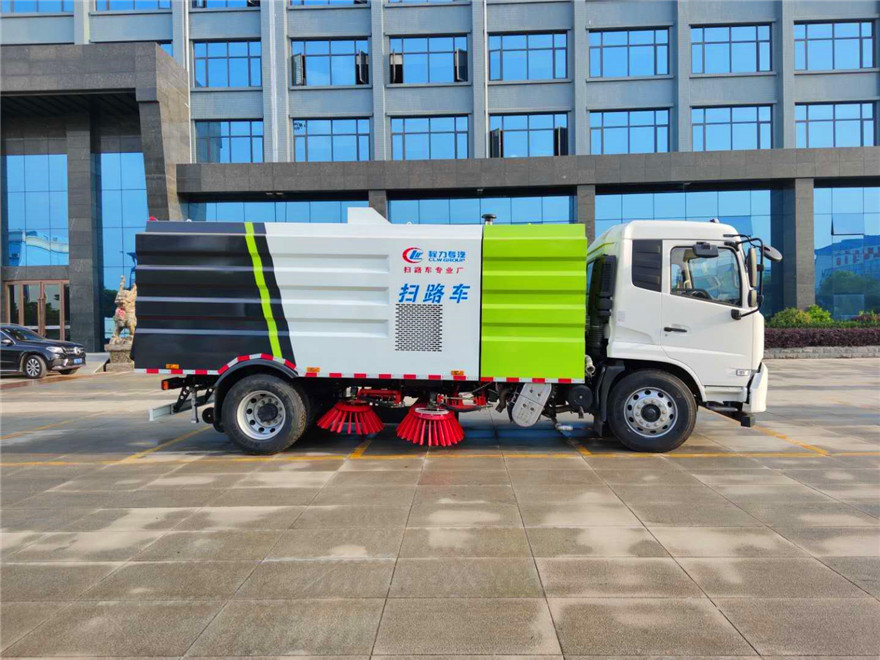 東風(fēng)11方掃路車(chē) 東風(fēng)天錦掃路車(chē)價(jià)格廠家  掃路車(chē)報(bào)價(jià)
