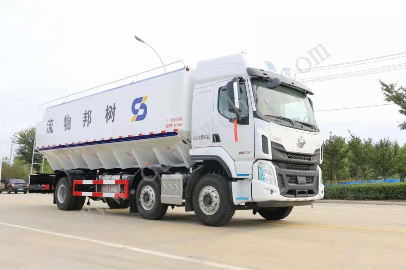 ?柳汽小三軸30方散裝飼料運輸車  價格  報價 廠家