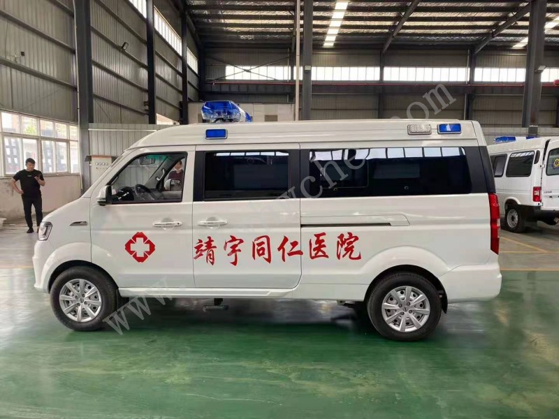 金杯小海獅轉(zhuǎn)運(yùn)型救護(hù)車