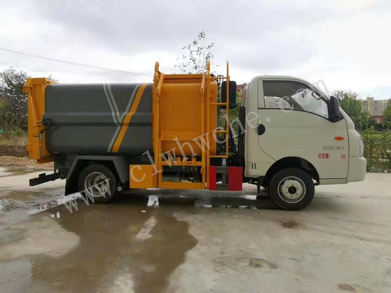 凱馬4方汽油掛桶垃圾車價格  凱馬掛桶垃圾車廠家 4方掛桶垃圾車報價