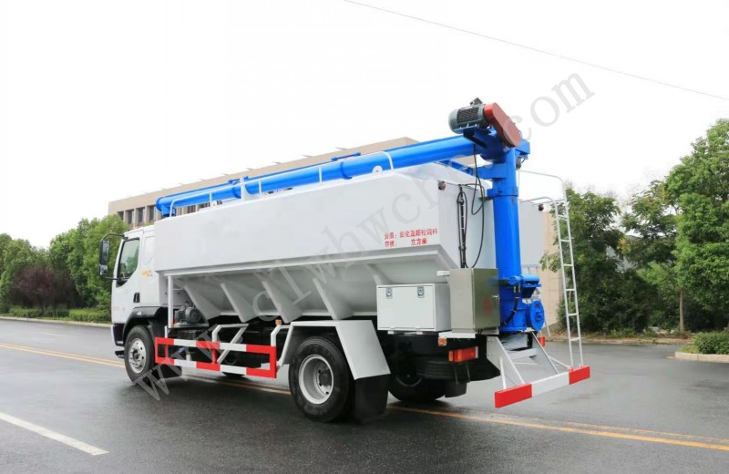 柳汽20方散裝飼料運(yùn)輸車價(jià)格  雞飼料車廠家報(bào)價(jià)
