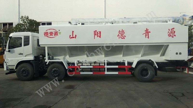 東風(fēng)天錦小三軸30方散裝飼料運(yùn)輸車(chē)   豬飼料車(chē)廠家報(bào)價(jià)
