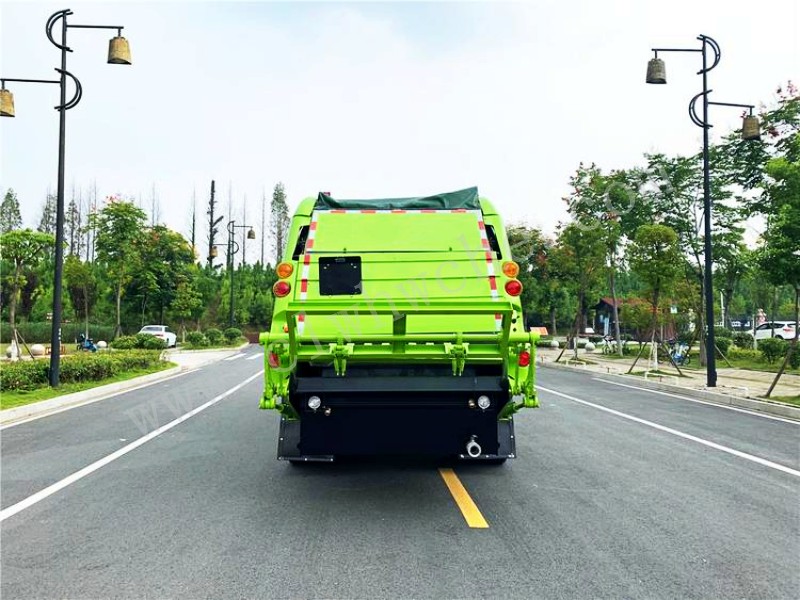 比亞迪12方純電動(dòng)壓縮式垃圾車
