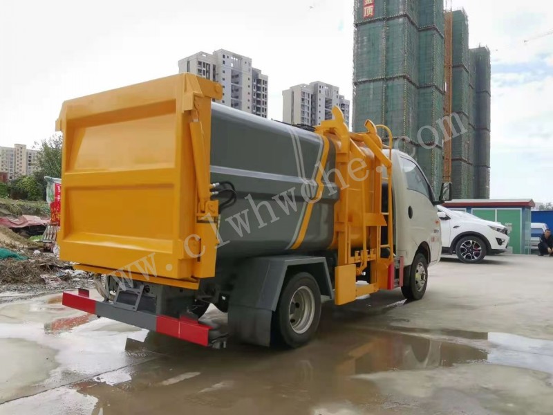 凱馬4方汽油掛桶垃圾車價格  凱馬掛桶垃圾車廠家 4方掛桶垃圾車報價