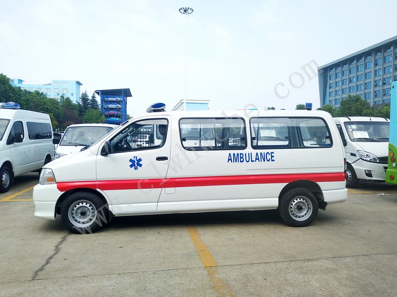 金杯閣瑞斯轉運型救護車