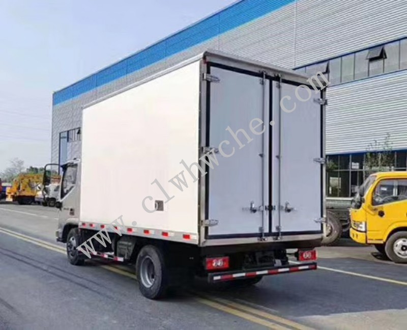 奧鈴速運4.1米冷藏車（18方）