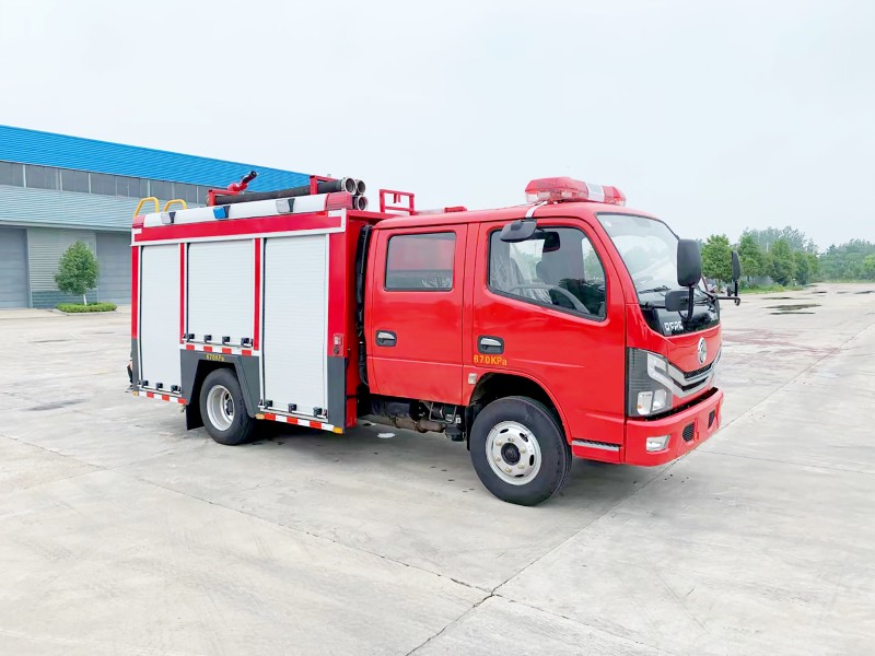 東風(fēng)多利卡2噸水罐消防車