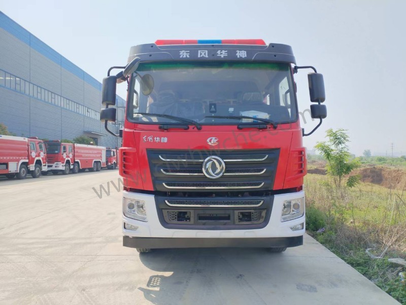 東風(fēng)華神8噸水罐消防車