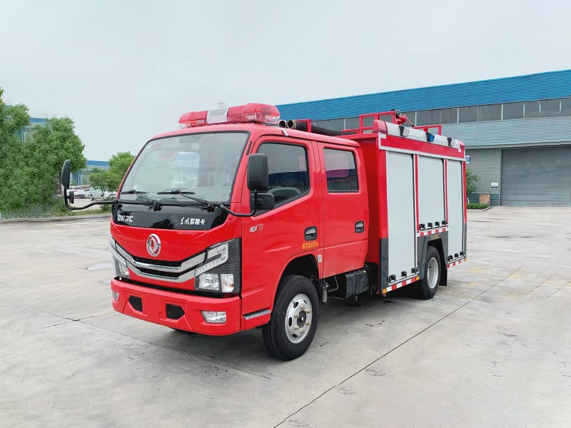 東風(fēng)多利卡2噸水罐消防車