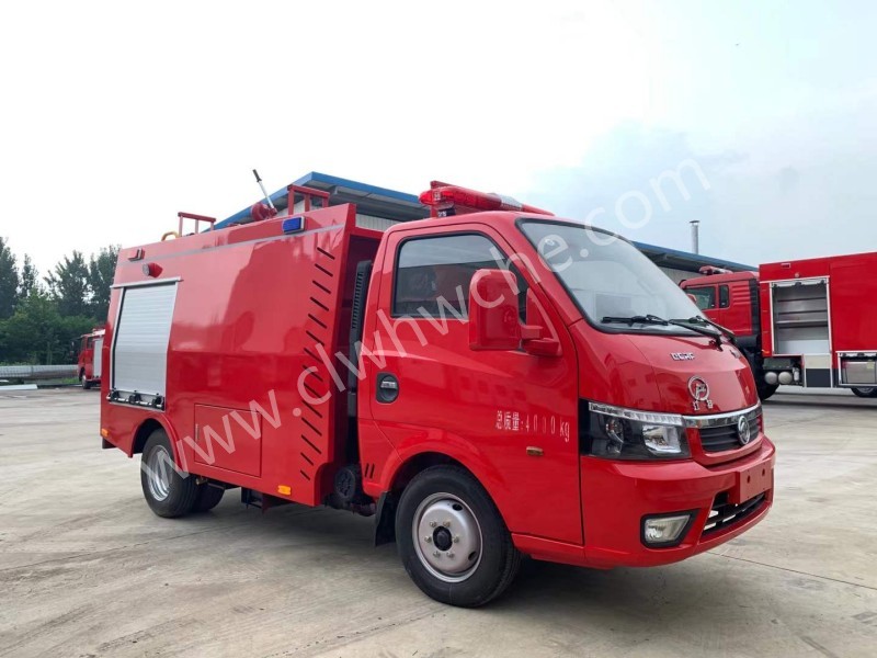東風(fēng)途逸?1噸水罐消防車